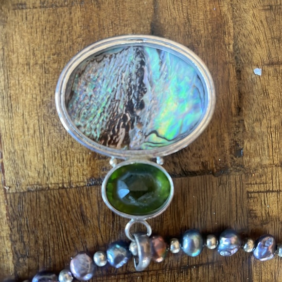 ABALONE, PERIDOT, FRESH WATER PEARL and sterling necklace - Picture 7 of 10
